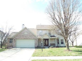 886 Waveland Ln, Greenwood, IN 46143