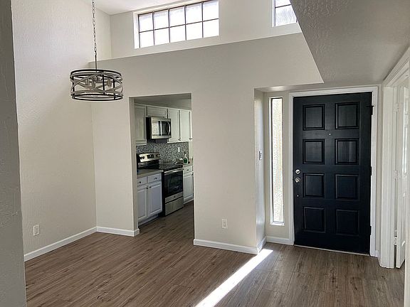 4th image of 7715 S Taylor Dr