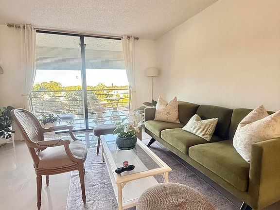 2nd image of 4640 Lucerne Lakes Blvd W APT 402