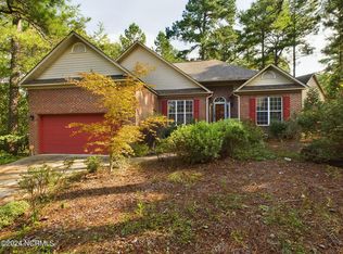 4 Pierce Pl, Pinehurst, NC 28374