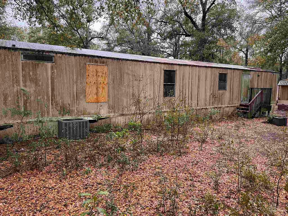 2nd image of 3885 Legend Creek Dr