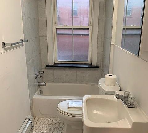 2nd floor bathroom