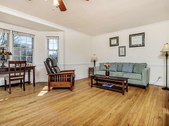 4th image of 7 Campus Pl APT 1C