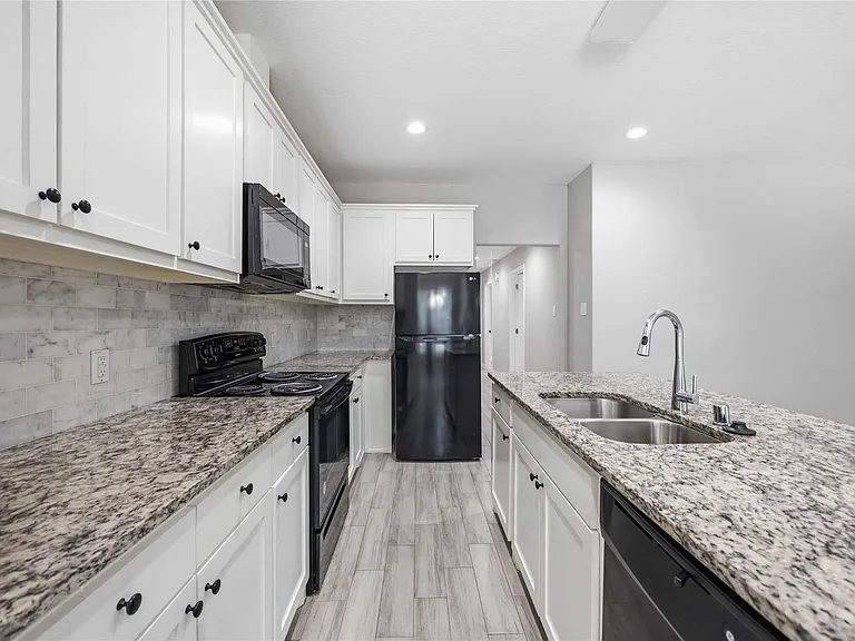 3425 Mount Pleasant St #B — Photo 9