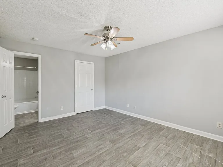 Emerge Oakcrest — Photo 31