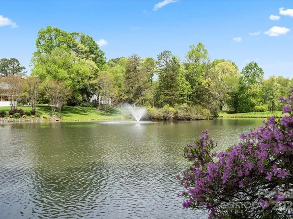 1618 Heatherloch Dr, Gastonia, NC 28054