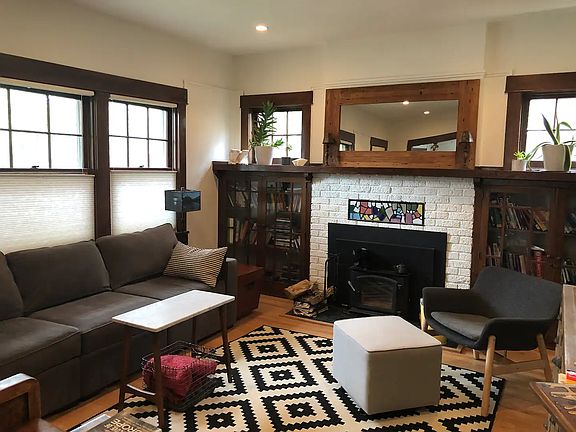 4th image of 1043 Lincoln Pl