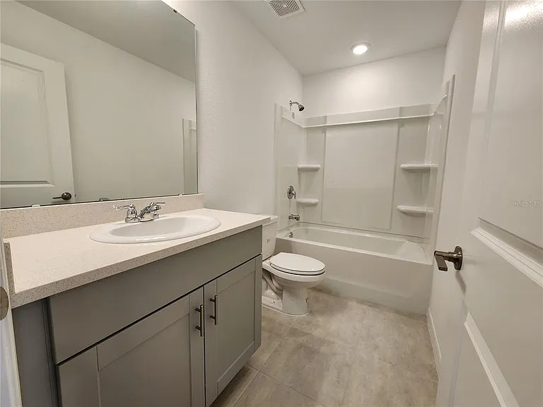 2612 Penguin Blvd — Photo 9