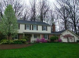 1446 White Oak Dr NE, Warren, OH