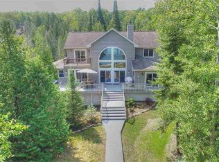 8633 Spinnaker Ln, East Jordan, MI 49727