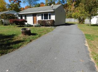 10 Madelaine Ter, Middletown, NY 10940