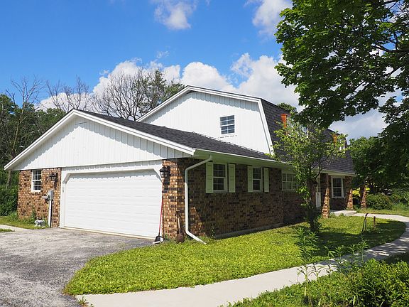 2nd image of 8180 Silver Lake Dr