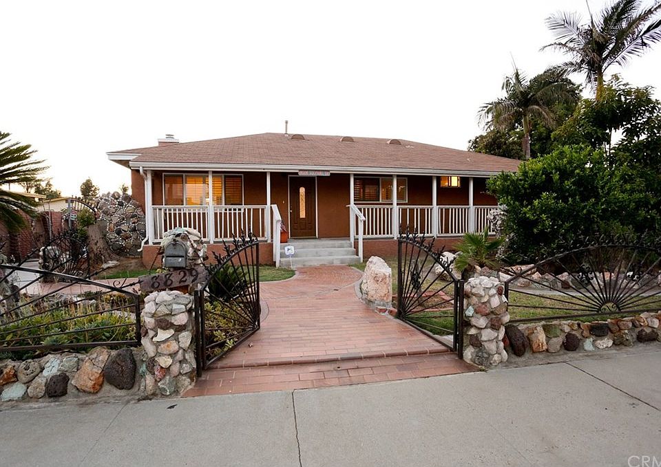 1st image of 8829 Clarinda Ave