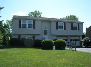 18 Braeside Rd, Baldwinsville, NY 13027