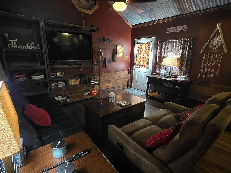 390 Meadowlark Rd — Photo 14