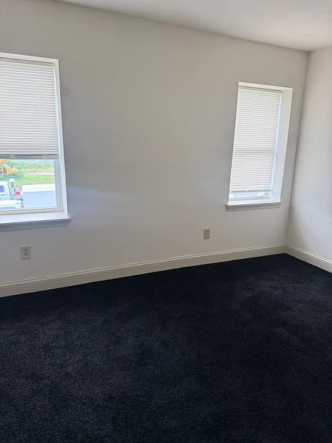 3 bed, $1,500 — Photo 2