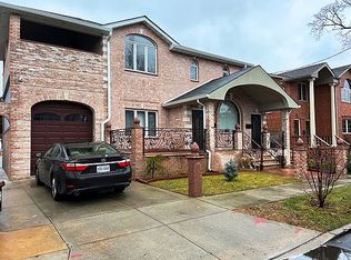 22-11 Ryan St #2, Whitestone, NY 11357