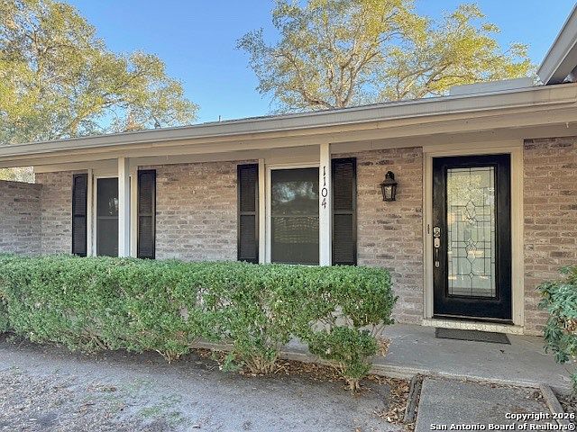 1st image of 1104 Newhall