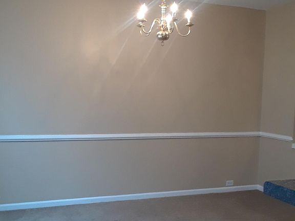 5th image of 2864 Parkway Close