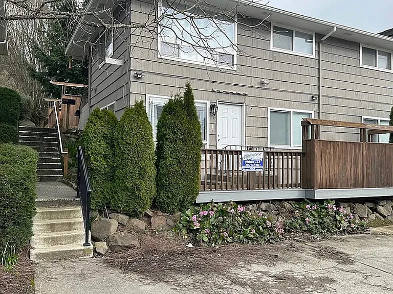9225 35th Ave SW #9227 — Photo 1