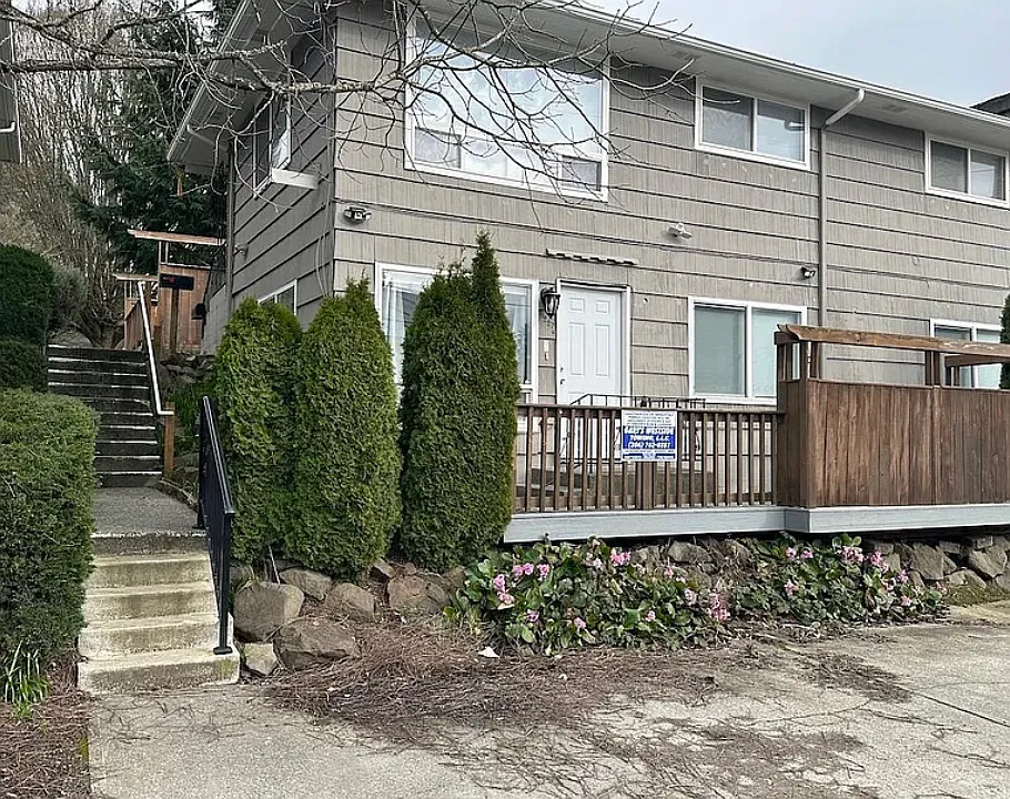 9225 35th Ave SW #9227