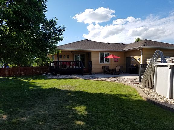 5th image of 501 S Park Dr