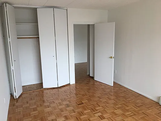 Rented by Queens Apartments Realty LLC | media 8