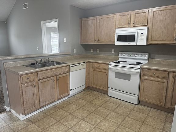 4th image of 3044 Wellington Pl