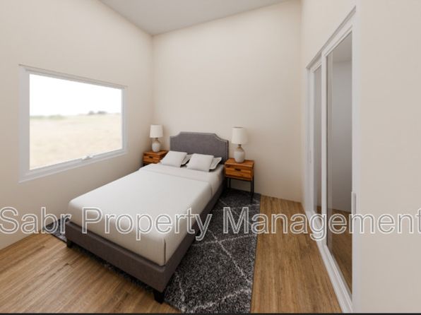 6945 N Interstate Ave #1