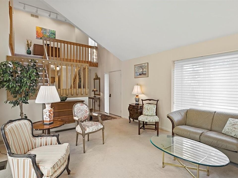 8 Shadow Pines Dr Penfield NY Zillow