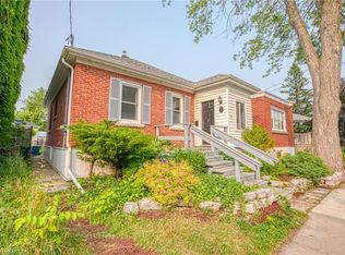 15 Balaclava St, Kingston, ON K7K1J4