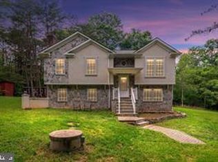 590 Cropp Rd, Fredericksburg, VA 22406