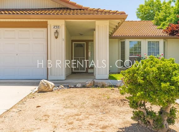 4th image of 430 Mahogany Ln