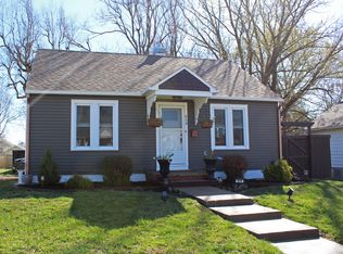 614 Hamner Ave, Marshall, MO 65340