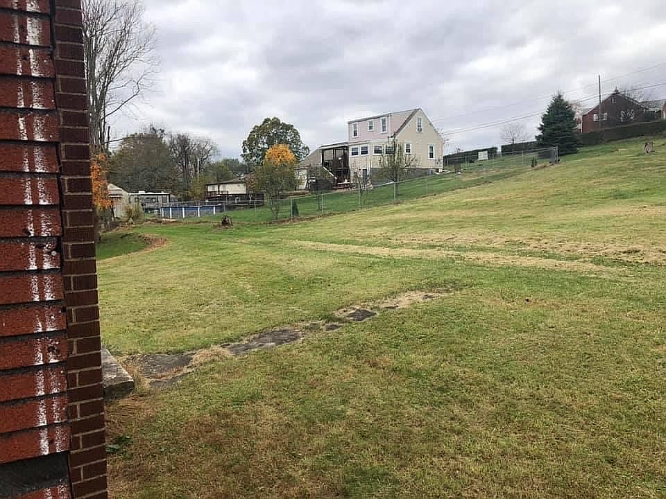 2nd image of 266 7th Street Ext