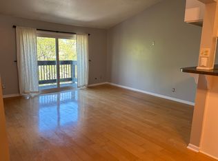 4520 Holly St APT 31, Kansas City, MO 64111