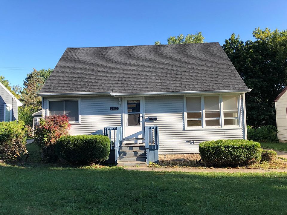 1st image of 2223 Audobon Dr SE