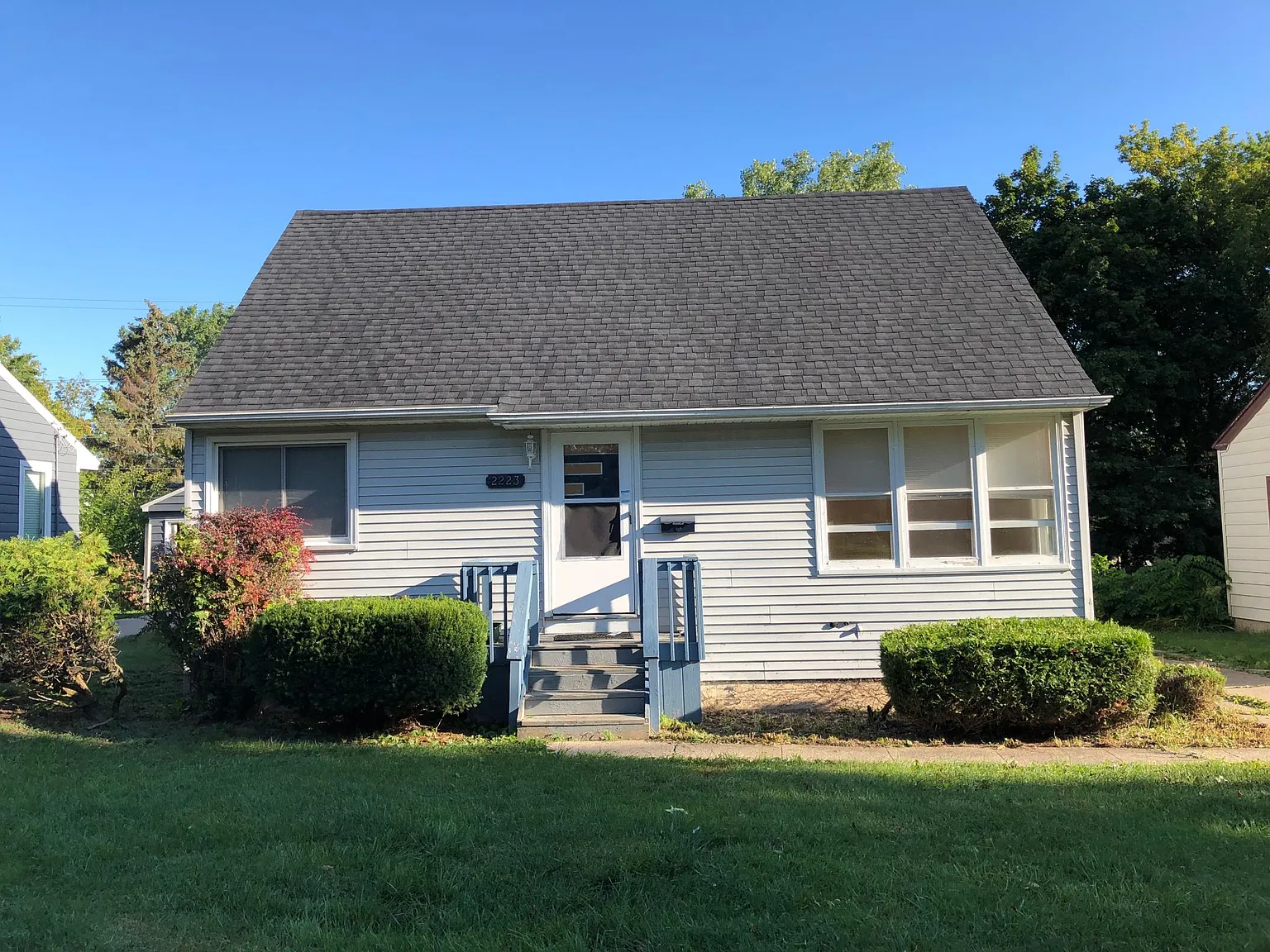 2223 Audobon Dr SE photo 1