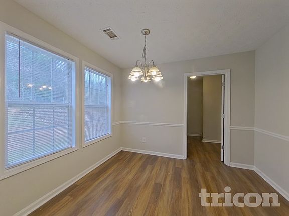 5th image of 165 Aspen Forest Dr