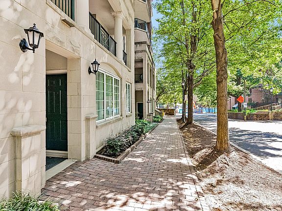 2nd image of 300 W 5th St APT 2