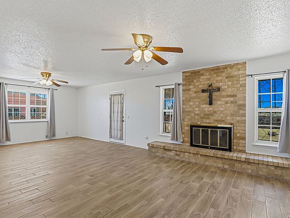 3rd image of 4800 Trojan Dr