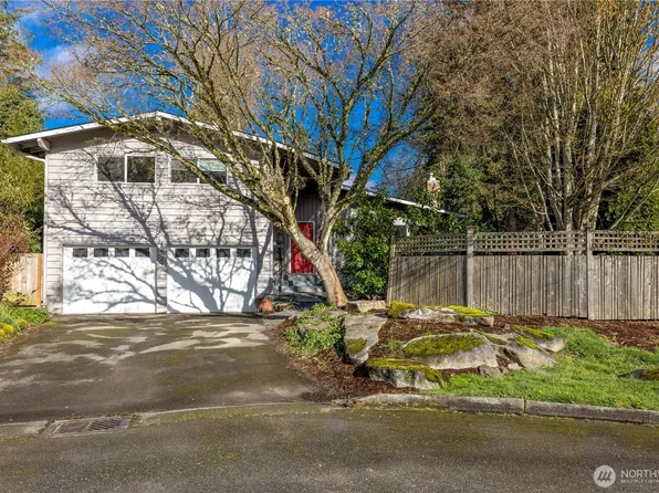 8523 224th Street SW, Edmonds, WA 98026
