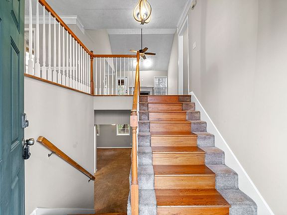 4th image of 708 Winding Bluff Way