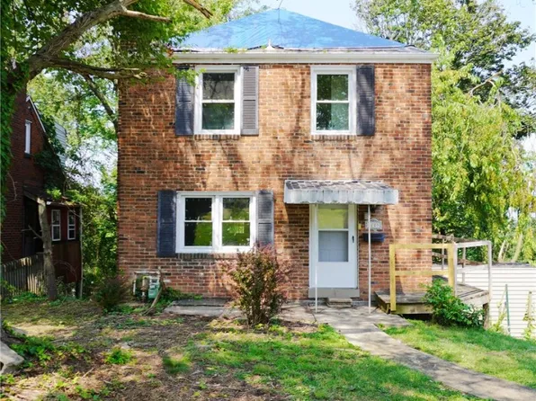 3229 Circle Dr, Pittsburgh, PA 15227
