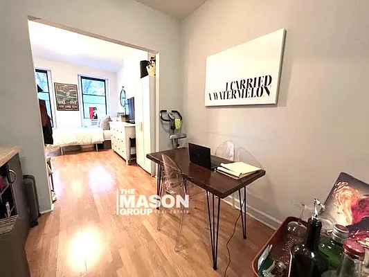 Rented by Mason Group LLC | media 8