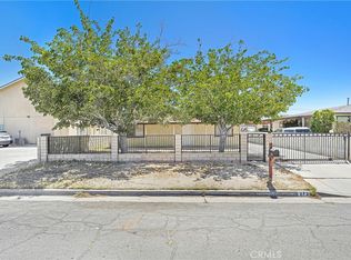 2734 Desert St, Rosamond, CA 93560
