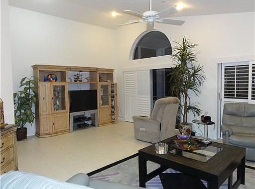 4th image of 5748 Swaying Palm Ln