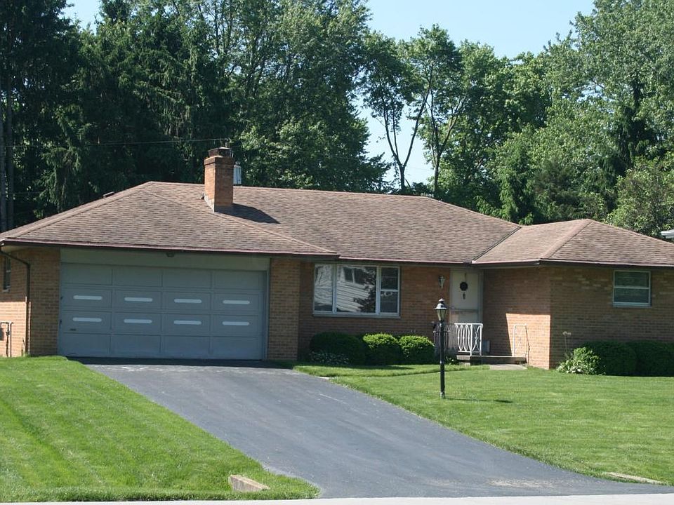 1st image of 3499 Darbyshire Dr