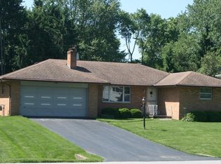 3499 Darbyshire Dr, Hilliard, OH