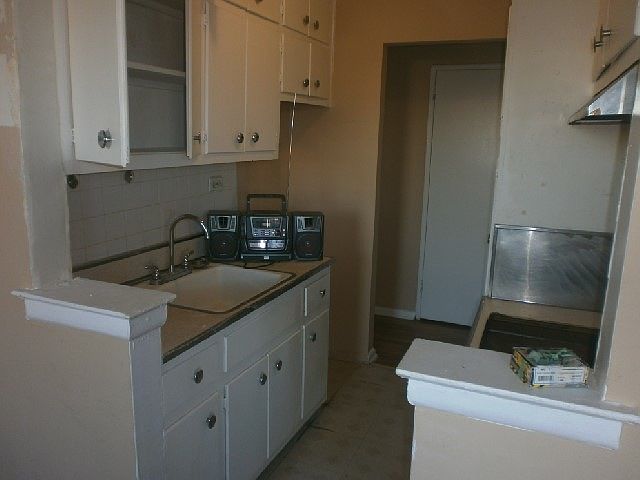 1st image of 275 Bay 37 St #3E
